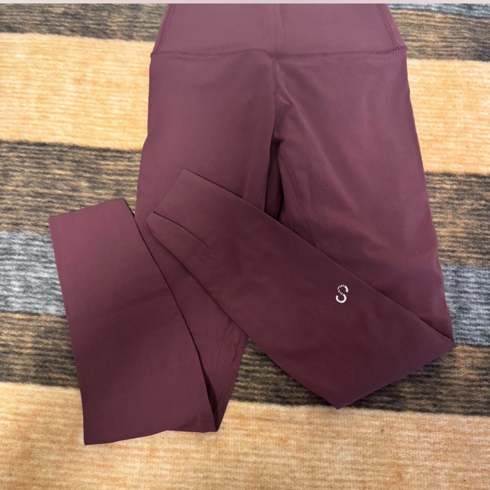 Cnc Curves n combat boots Sz M EUC Maroon